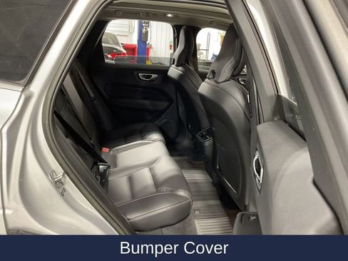 Used 2023 Volvo XC60 B5 Ultimate w/ Climate Package image 11