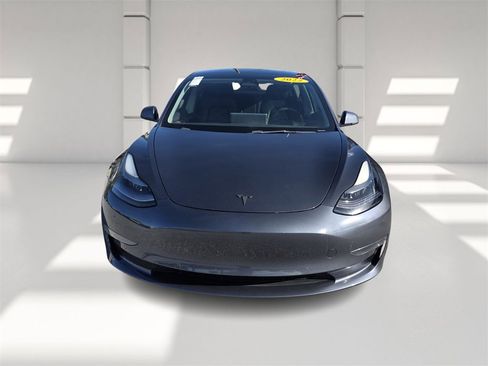 Used 2022 Tesla Model 3 Long Range image 2