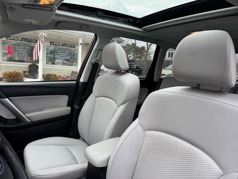 Used 2016 Subaru Forester 2.5i Premium w/ All-Weather Package image 5