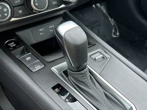 New 2026 Nissan Kicks S image 20