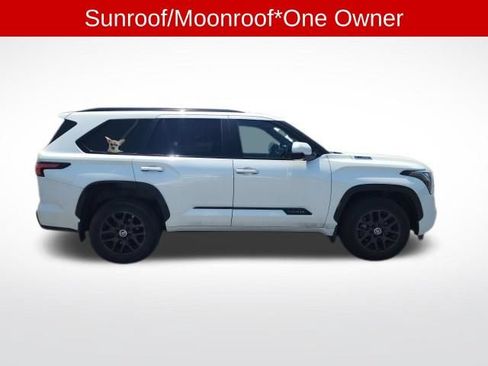 Used 2024 Toyota Sequoia Platinum AWD/4WD image 4