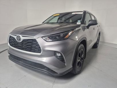 Certified 2025 Toyota Highlander XLE