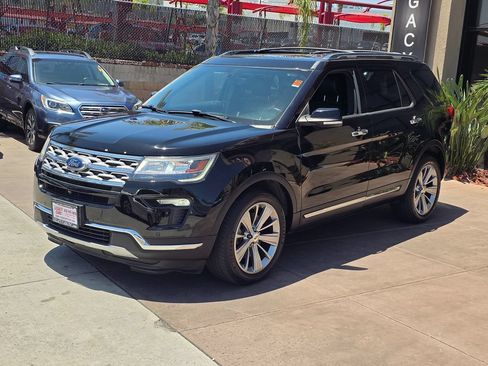 Used 2018 Ford Explorer Limited FWD image 5