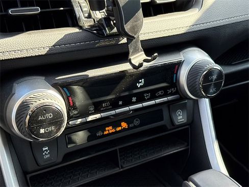 Used 2024 Toyota RAV4 XLE Premium image 27