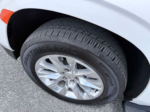 Used 2024 Chevrolet Tahoe Premier AWD/4WD image 19