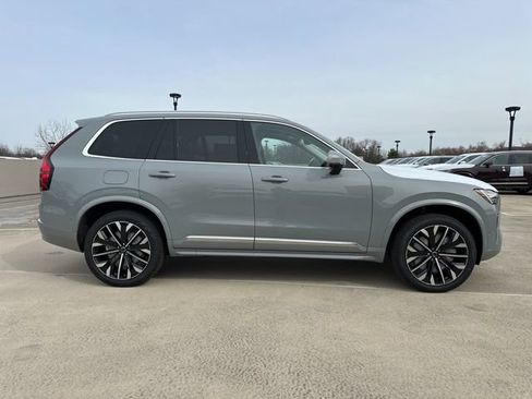 New 2026 Volvo XC90 T8 Plus w/ Protection Package Premier image 8