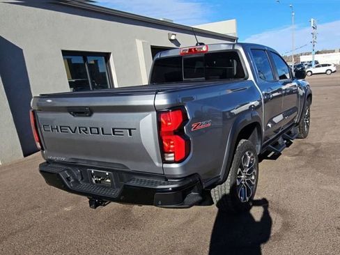Used 2024 Chevrolet Colorado Z71 w/ Z71 Convenience Package 2 image 7