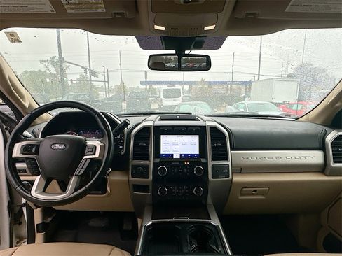 Used 2020 Ford F250 Lariat w/ Lariat Value Package image 3