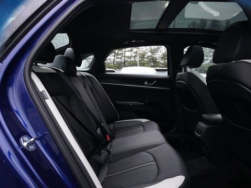 Used 2025 Kia K5 GT-Line w/ GT-Line Premium Package image 39