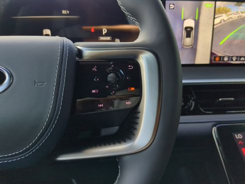 New 2026 INFINITI QX80 4WD w/ Sport Exterior Package image 31