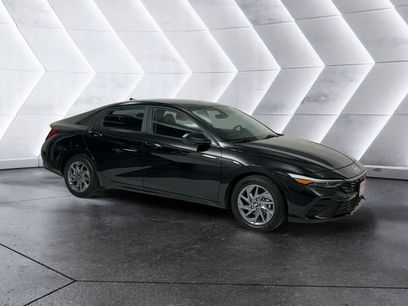 Used 2024 Hyundai Elantra SEL