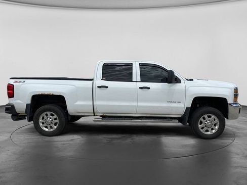 Used 2015 Chevrolet Silverado 2500 LT AWD/4WD image 7