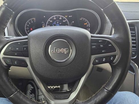 Used 2018 Jeep Grand Cherokee Overland image 20