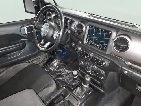 Used 2021 Jeep Gladiator Willys image 34