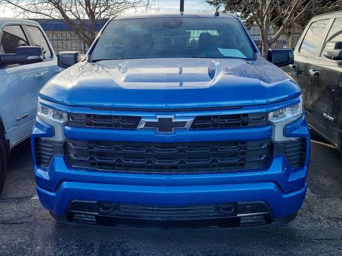Used 2022 Chevrolet Silverado 1500 RST image 2