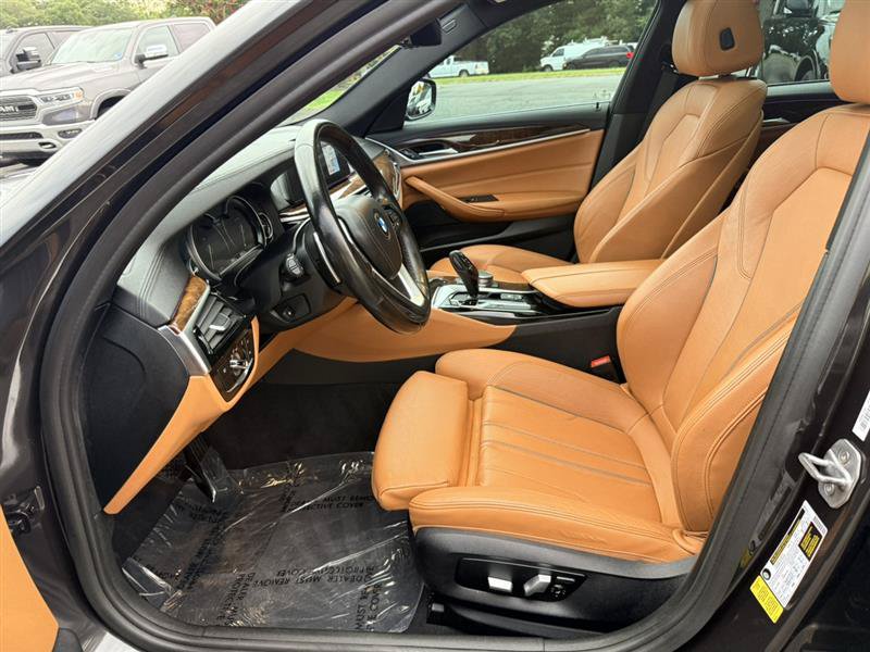 Used 2017 BMW 540i RWD image 30