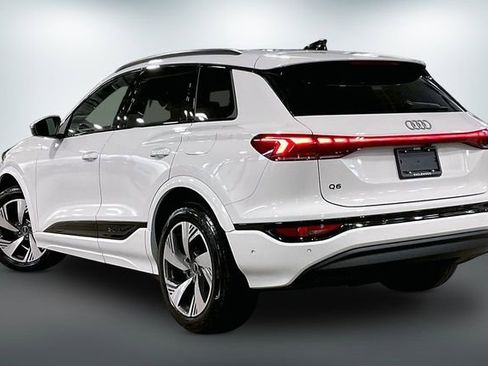 Used 2025 Audi Q6 e-tron Premium Plus w/ Premium Plus image 12