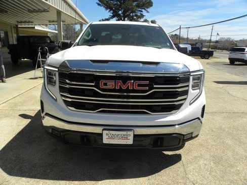Used 2025 GMC Sierra 1500 SLT RWD image 4