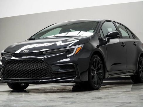 Used 2023 Toyota Corolla SE image 8