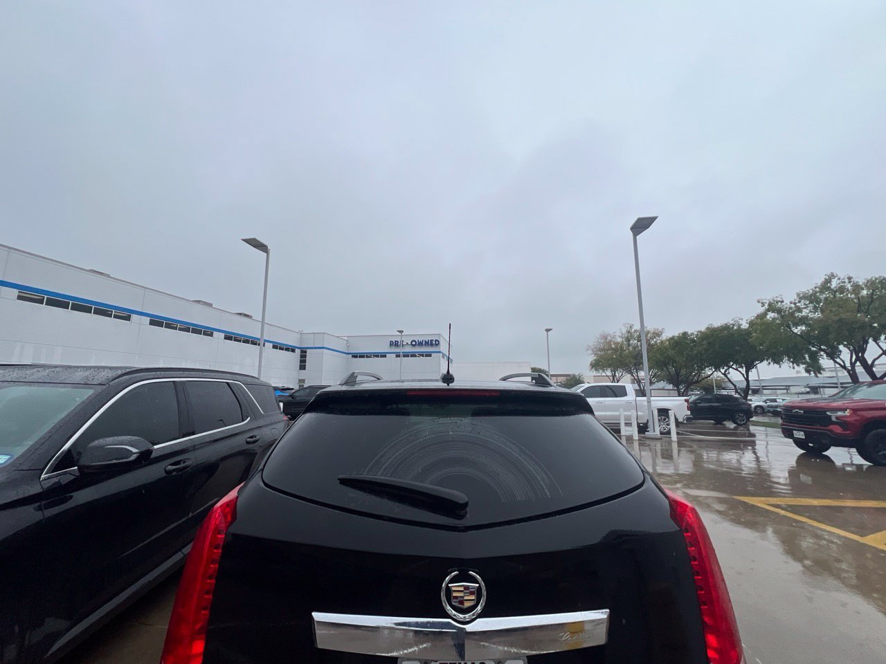 Used 2015 Cadillac SRX Luxury w/ Driver Awareness Package FWD image 5