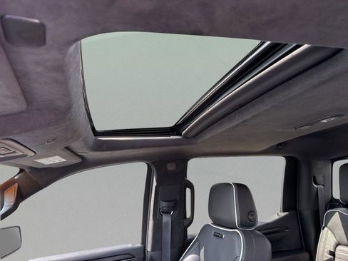 Used 2023 GMC Sierra 1500 AT4X image 18