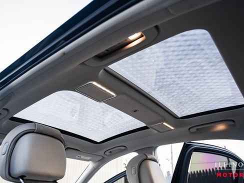 Used 2015 Mercedes-Benz S 550 Sedan w/ Premium 1 Package image 29