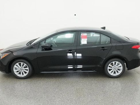 New 2026 Toyota Corolla LE image 9