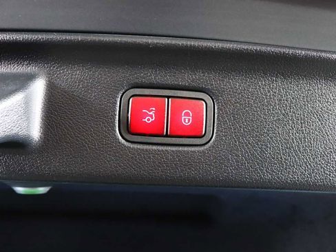 Used 2024 Mercedes-Benz S 580 4MATIC Sedan image 24