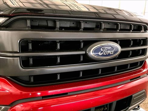 Used 2021 Ford F150 Lariat w/ Equipment Group 502A High AWD/4WD image 29
