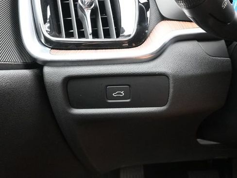 Used 2023 Volvo S60 B5 Plus w/ Climate Package AWD/4WD image 27
