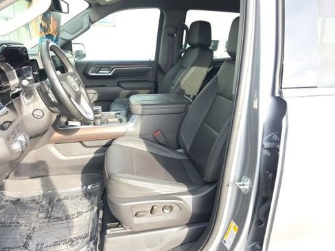 Certified 2023 GMC Sierra 1500 SLT w/ SLT Premium Package image 13