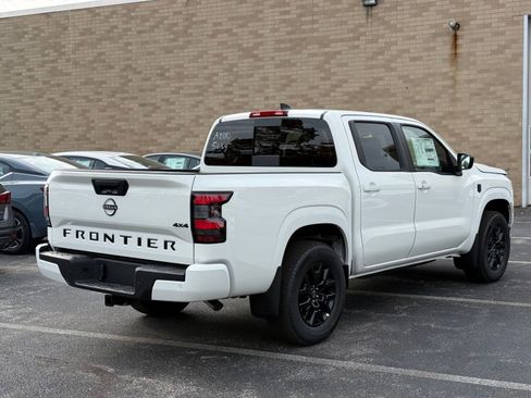 New 2026 Nissan Frontier SV w/ SV Convenience Package image 2