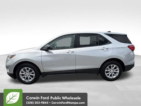 Used 2019 Chevrolet Equinox LS w/ LS Convenience Package FWD image 8