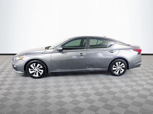 Used 2019 Nissan Altima 2.5 S FWD image 4
