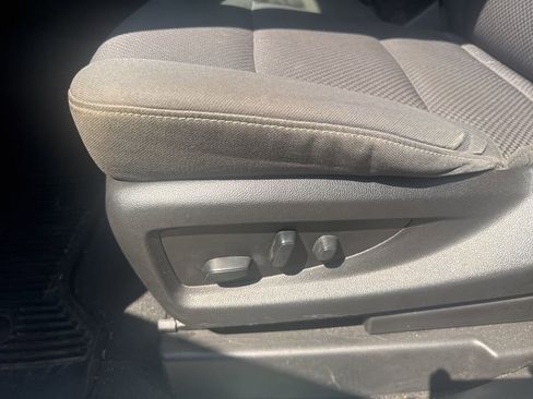 Used 2018 Chevrolet Silverado 1500 LT w/ LT Convenience Package image 18