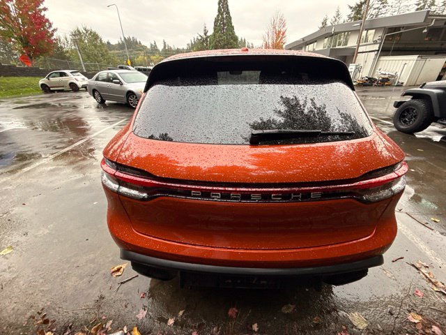 Used 2022 Porsche Macan AWD/4WD image 6