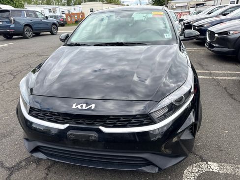 Used 2022 Kia Forte LXS FWD image 1