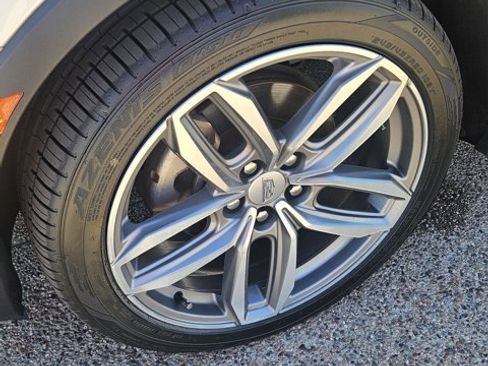 Used 2019 Cadillac XT4 Sport image 9