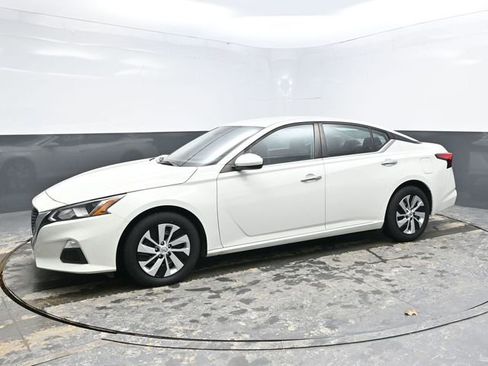 Used 2021 Nissan Altima 2.5 S image 3