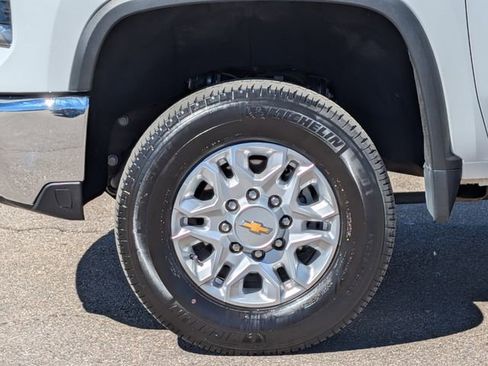 Used 2024 Chevrolet Silverado 2500 LTZ w/ LTZ Plus Package image 4