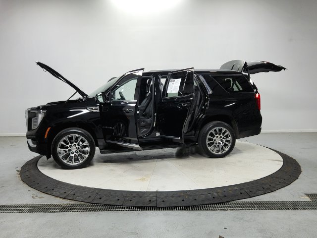 Used 2025 GMC Yukon Denali AWD/4WD image 13