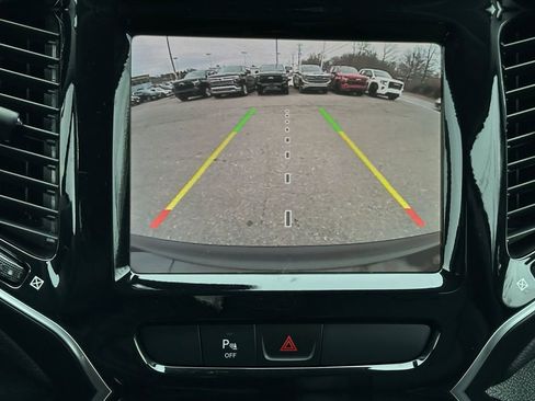 Used 2020 Jeep Cherokee Limited image 17