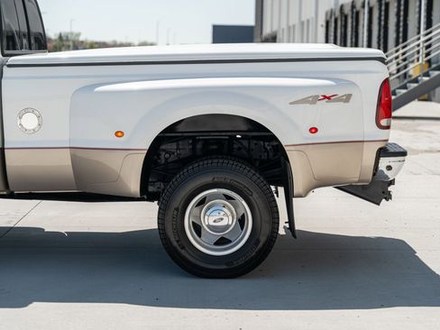 Used 1999 Ford F350 4x4 Crew Cab DRW Super Duty image 10