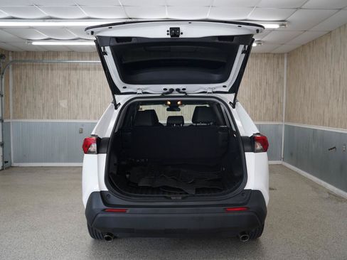 Used 2021 Toyota RAV4 LE AWD/4WD image 36