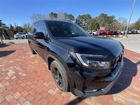 Used 2025 Honda Ridgeline Black Edition image 10