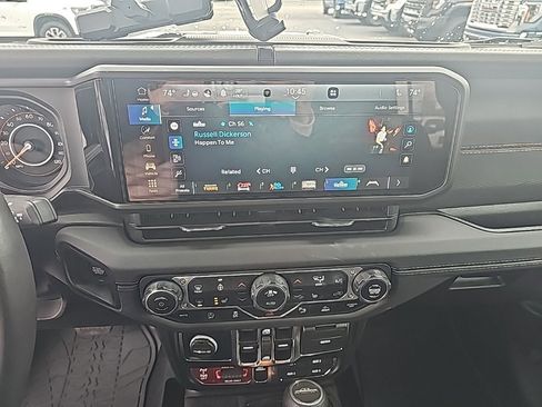 Used 2024 Jeep Gladiator Mojave w/ Safety Group image 20