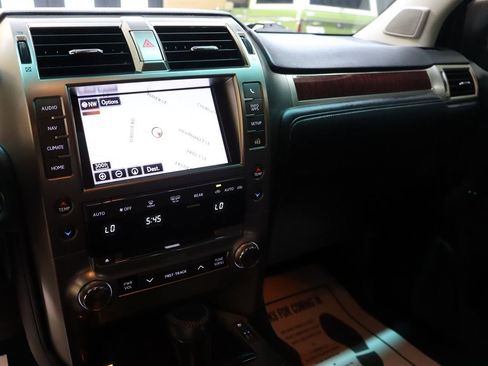 Used 2019 Lexus GX 460 Premium image 51