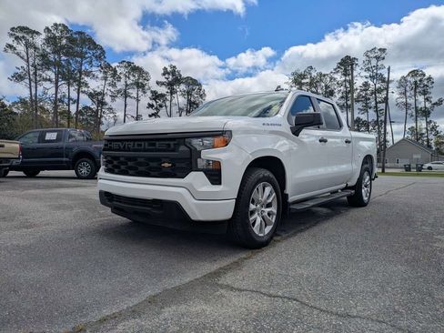 Used 2024 Chevrolet Silverado 1500 Custom image 8