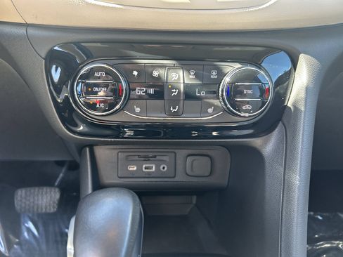 Used 2021 Buick Encore GX Select w/ Advanced Technology Package AWD/4WD image 12