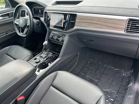 Used 2023 Volkswagen Atlas SEL AWD/4WD image 9